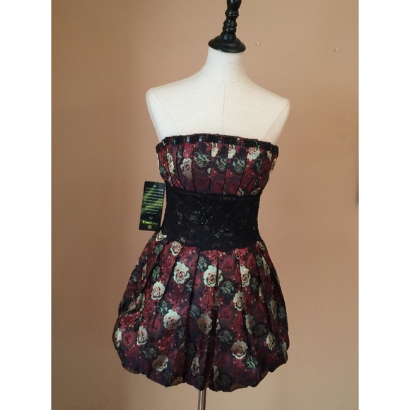 bebe Dresses & Skirts - NWT Bebe Giselle Brocade Flower Mini Dress